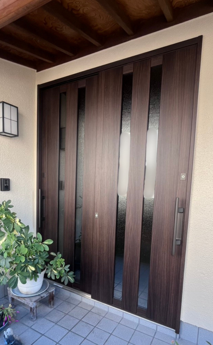 玄関入れ替え・サッシ入れ替え・外壁塗装・内装工事｜小田原市