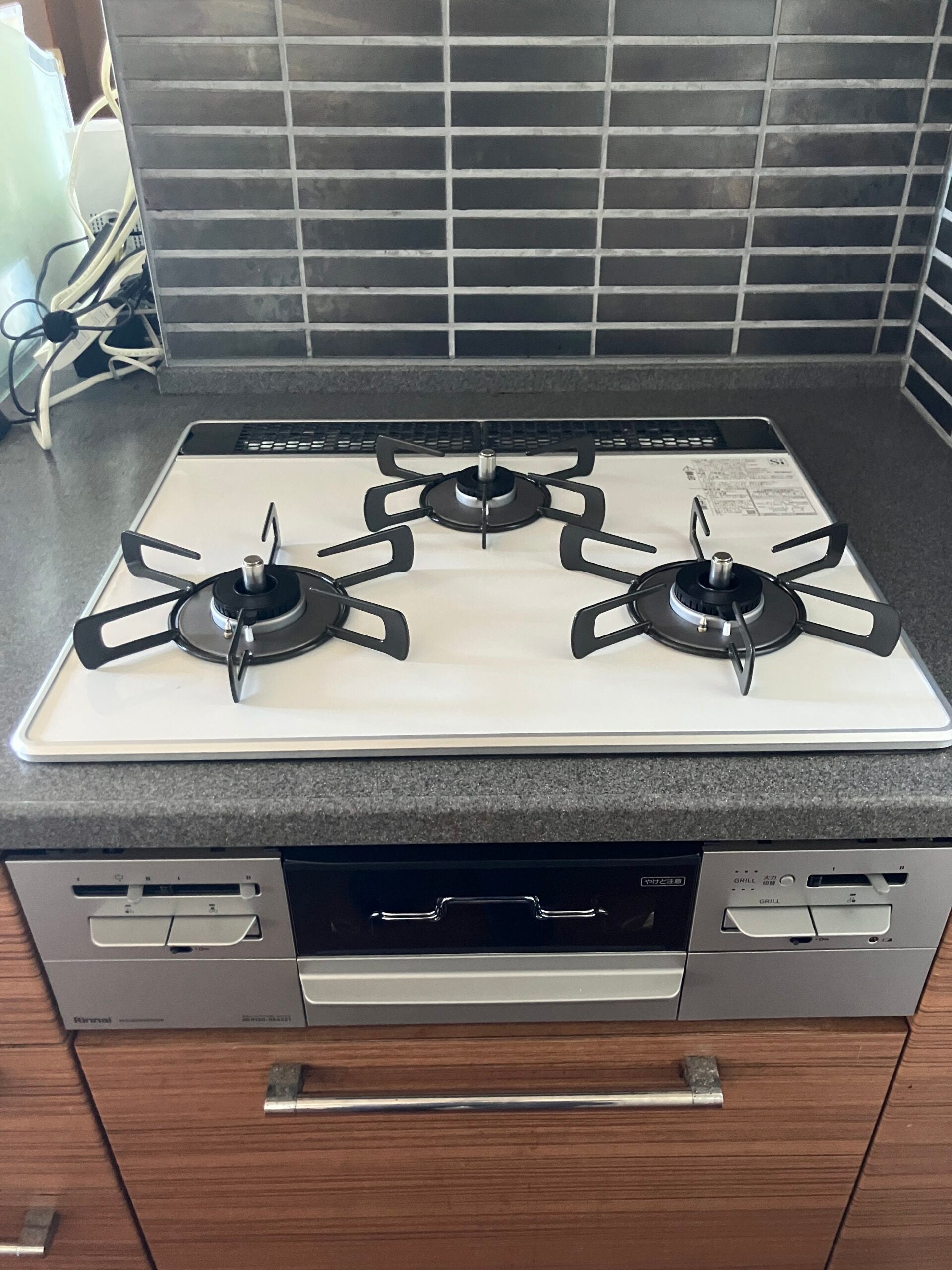 ビルトインコンロ交換工事｜リンナイ｜箱根町